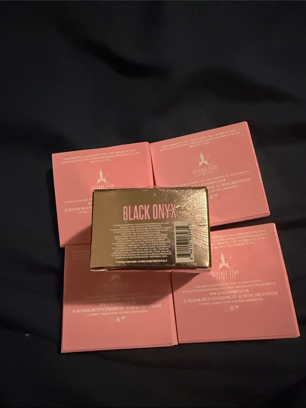Jeffree Star Eye Gloss Powder in Black Onyx